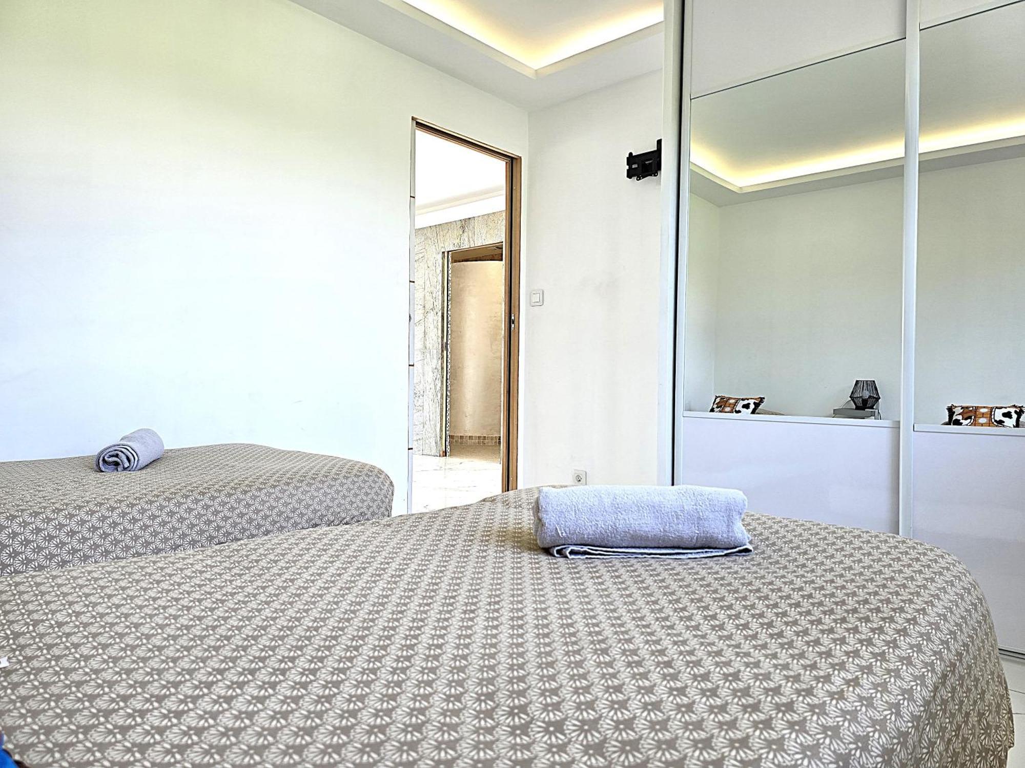 Maison Sapiac - 4Pers - 2 Chambres - 3 Lits - Clim Reversible - Terrasse Ombragee Et Grand Jardin - Piscine Saison Estivale Montauban Luaran gambar